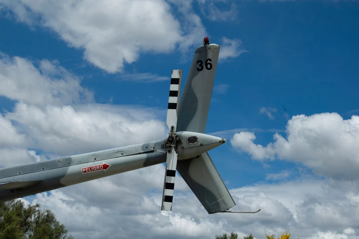 Rotor contra el cielo